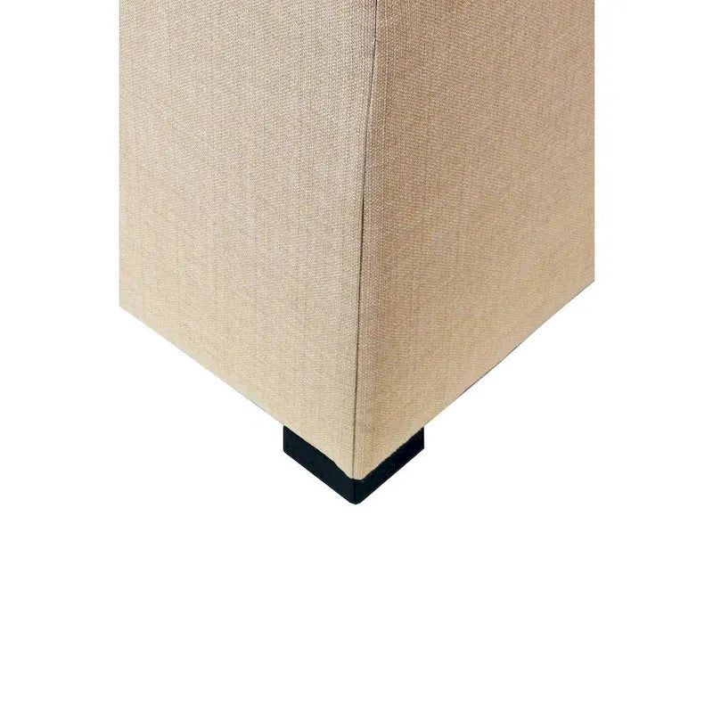 Pouf carré capitonné à 4 boutons de couleur unie