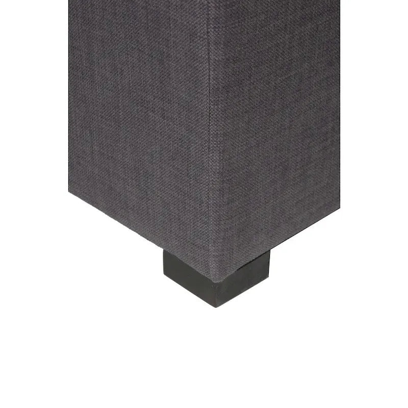Pouf carré capitonné à 4 boutons de couleur unie
