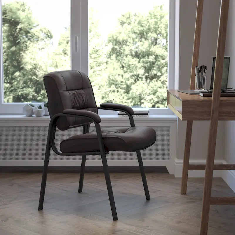 Fauteuil de réception capitonné avec accoudoirs rembourrés - 23,25L x 26P x 36H