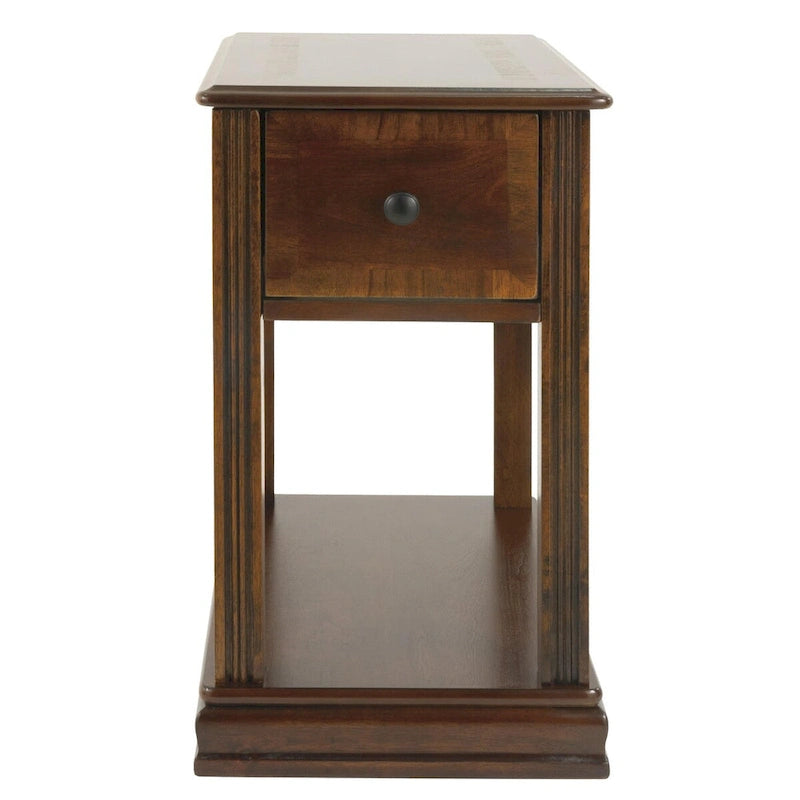 Table d'appoint de chaise avec 1 tiroir et étagère inférieure ouverte, marron